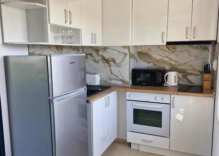 Sunny Bay A Sunny Apartament