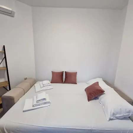 Sunny Bay A Sunny Apartment